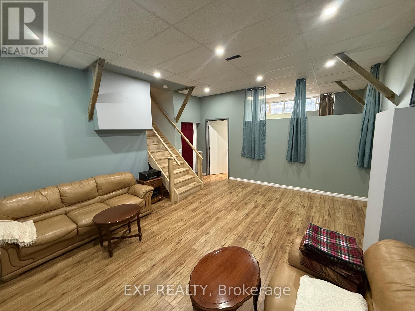 Lower - 71 Sherin Court, Caledon, Ontario  L7E 3T6 - Photo 9 - W12923384