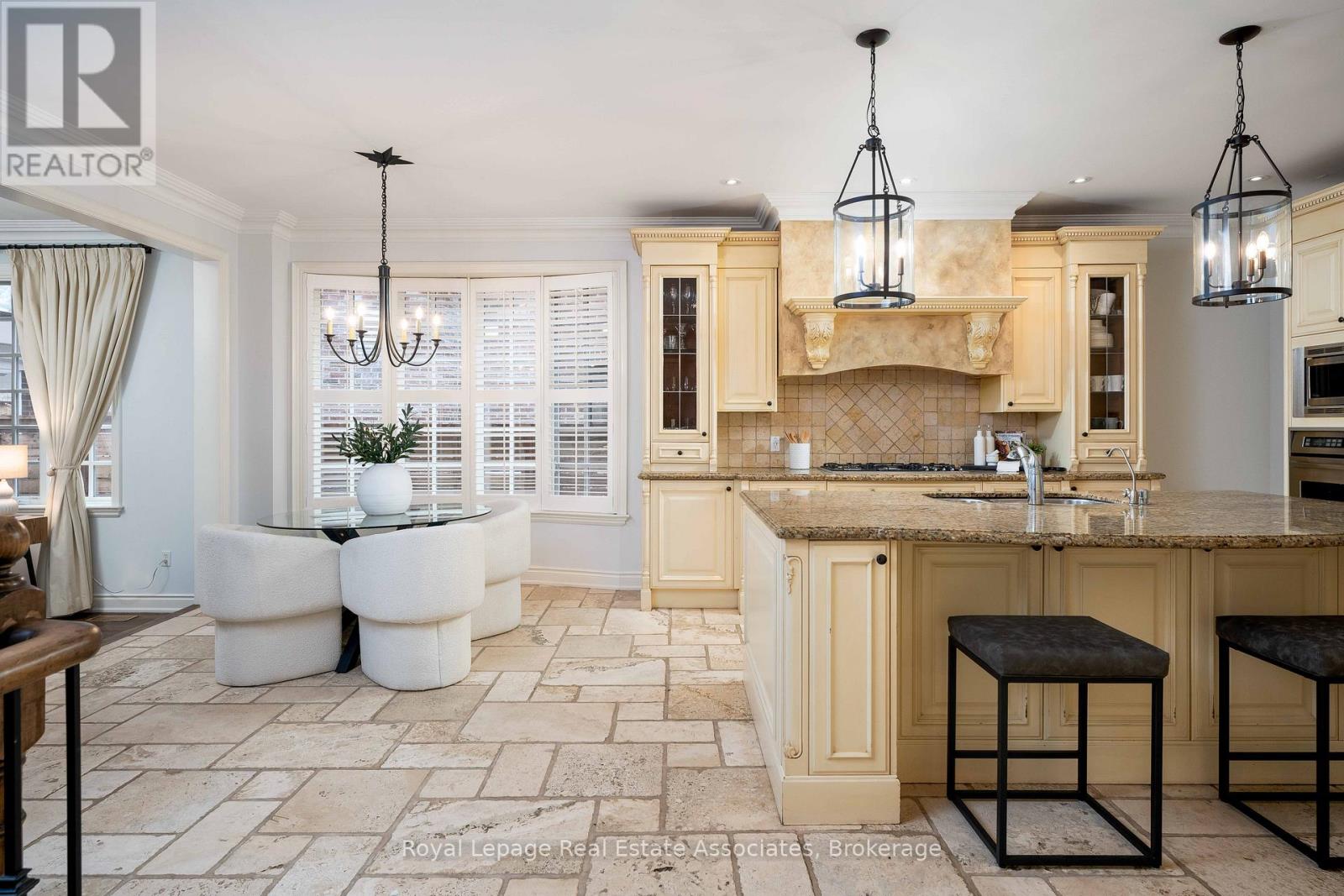 1175 Riverbank Way, Oakville, Ontario  L6H 6X4 - Photo 16 - W12923402