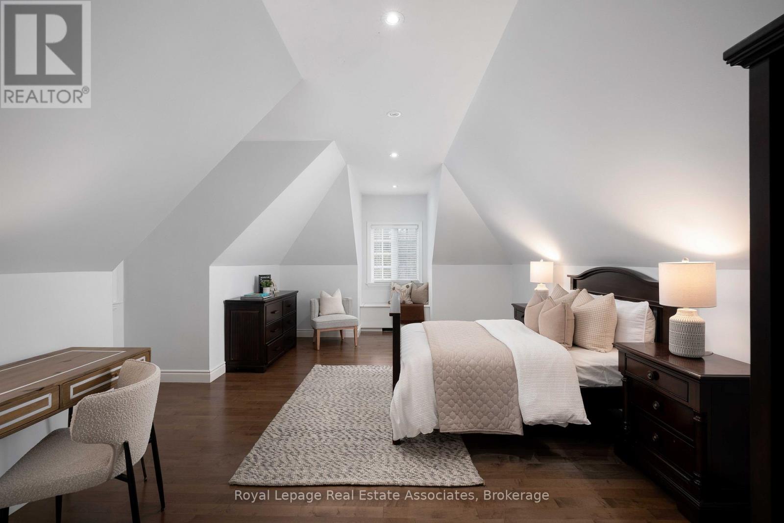 1175 Riverbank Way, Oakville, Ontario  L6H 6X4 - Photo 28 - W12923402