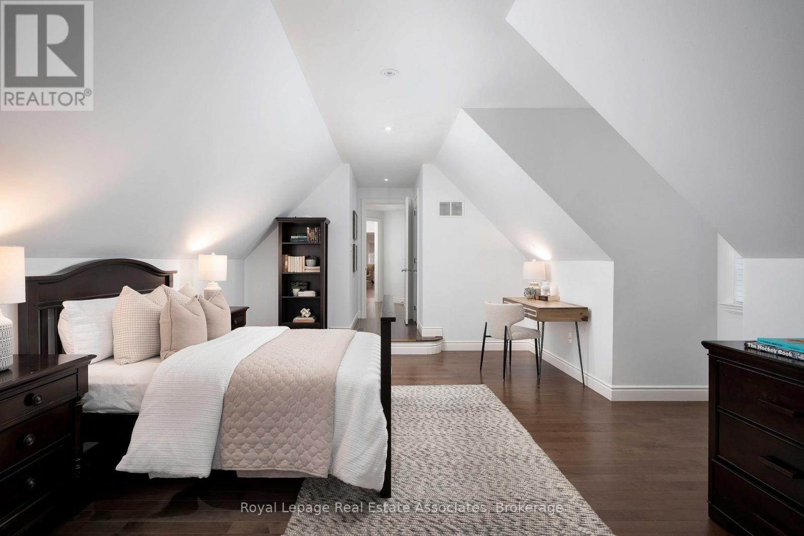 1175 Riverbank Way, Oakville, Ontario  L6H 6X4 - Photo 30 - W12923402