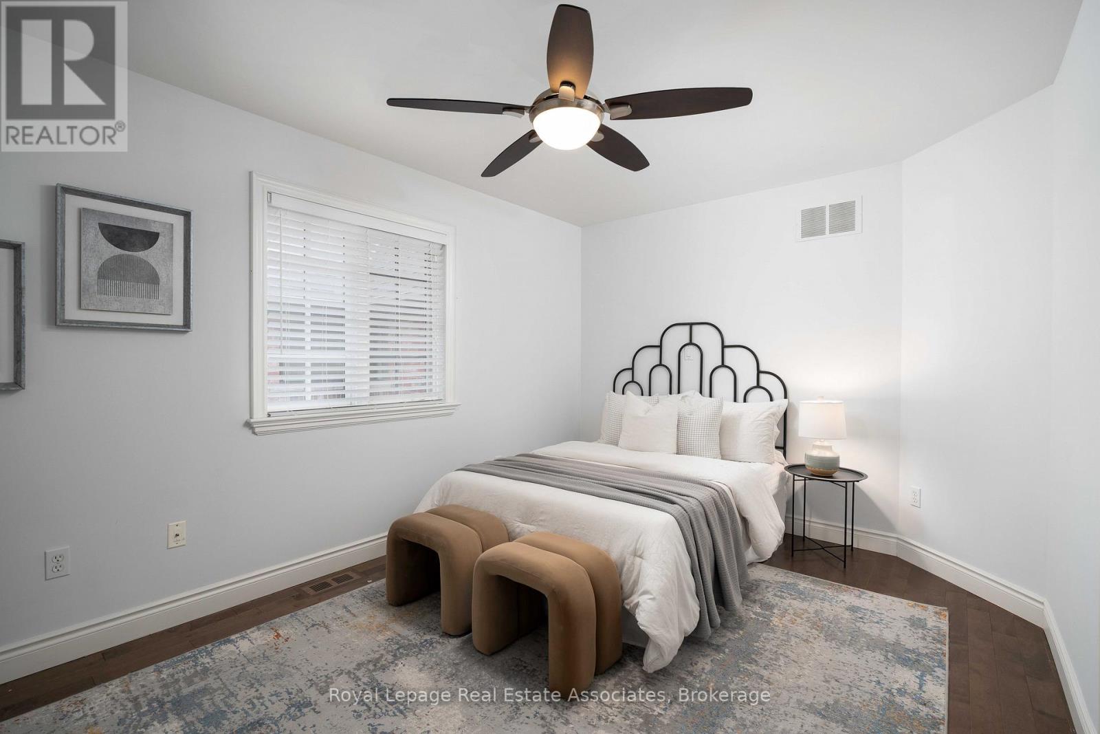 1175 Riverbank Way, Oakville, Ontario  L6H 6X4 - Photo 32 - W12923402