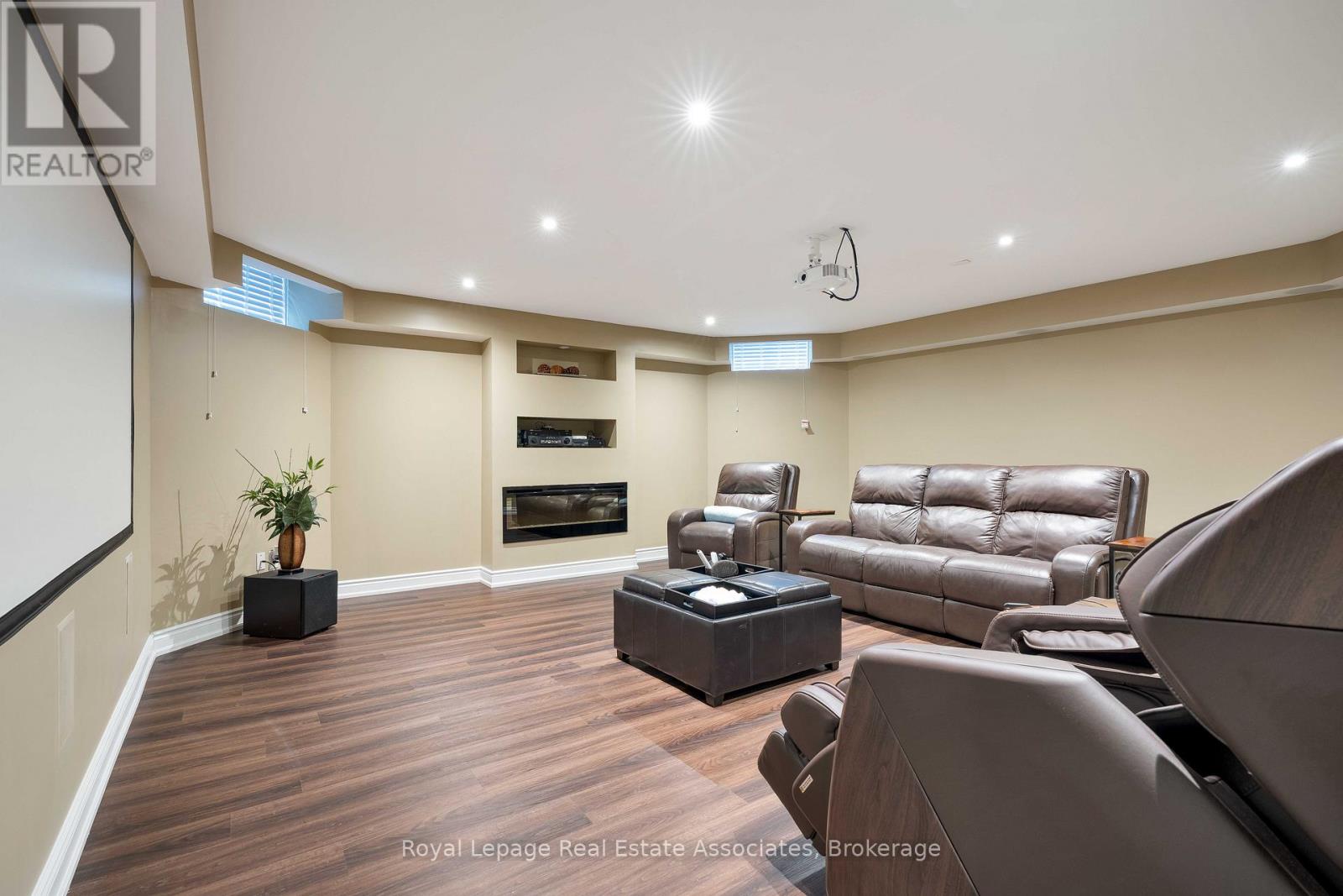 1175 Riverbank Way, Oakville, Ontario  L6H 6X4 - Photo 34 - W12923402