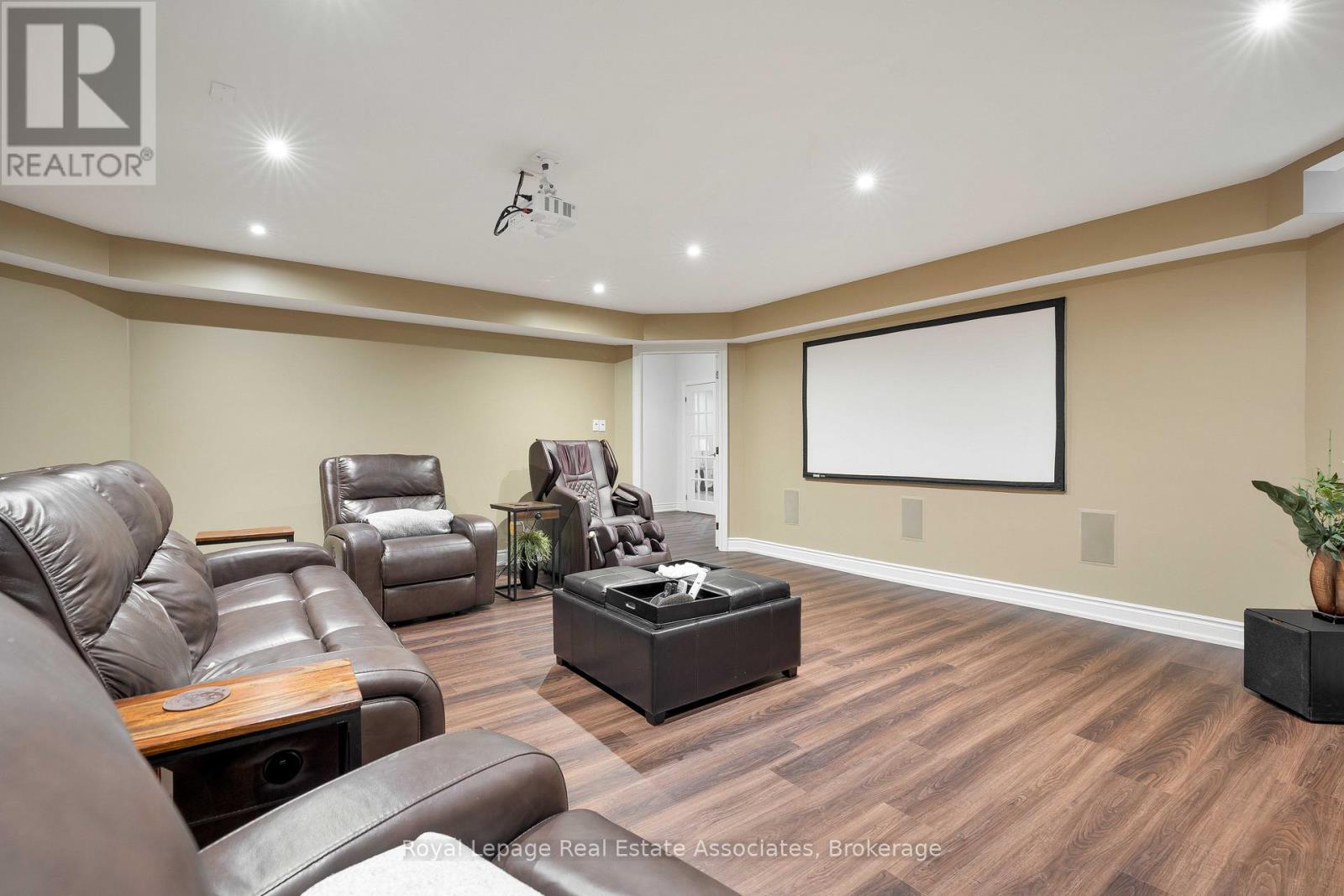 1175 Riverbank Way, Oakville, Ontario  L6H 6X4 - Photo 35 - W12923402