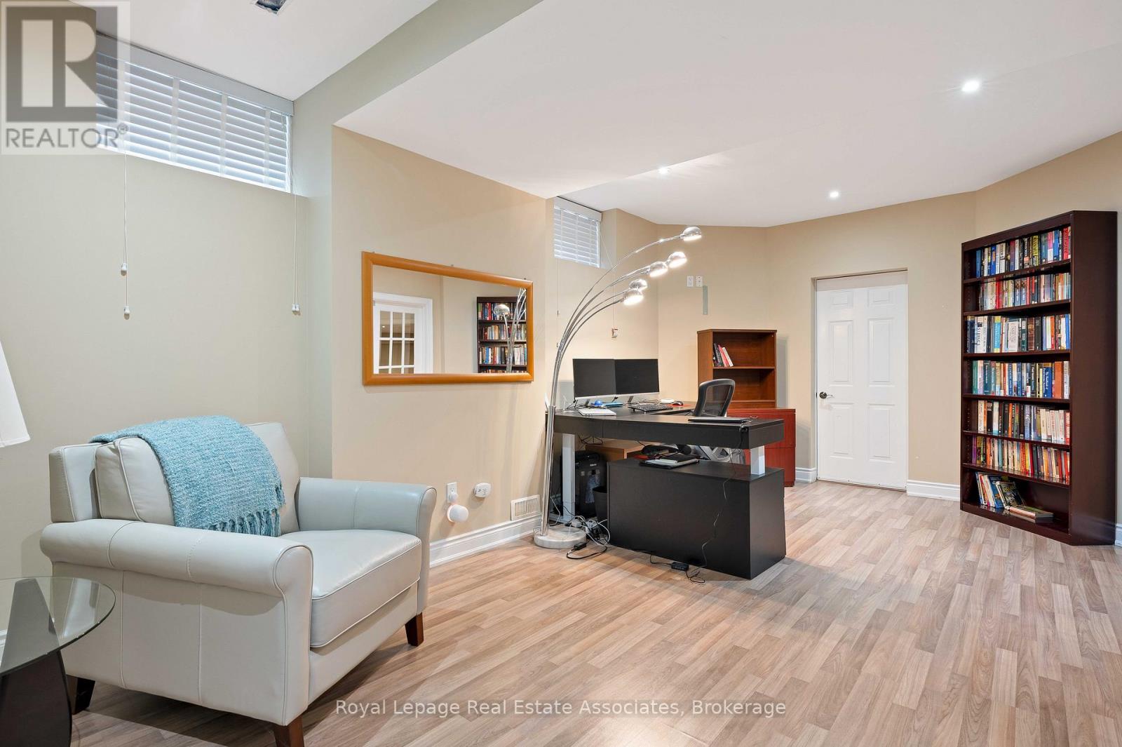 1175 Riverbank Way, Oakville, Ontario  L6H 6X4 - Photo 40 - W12923402