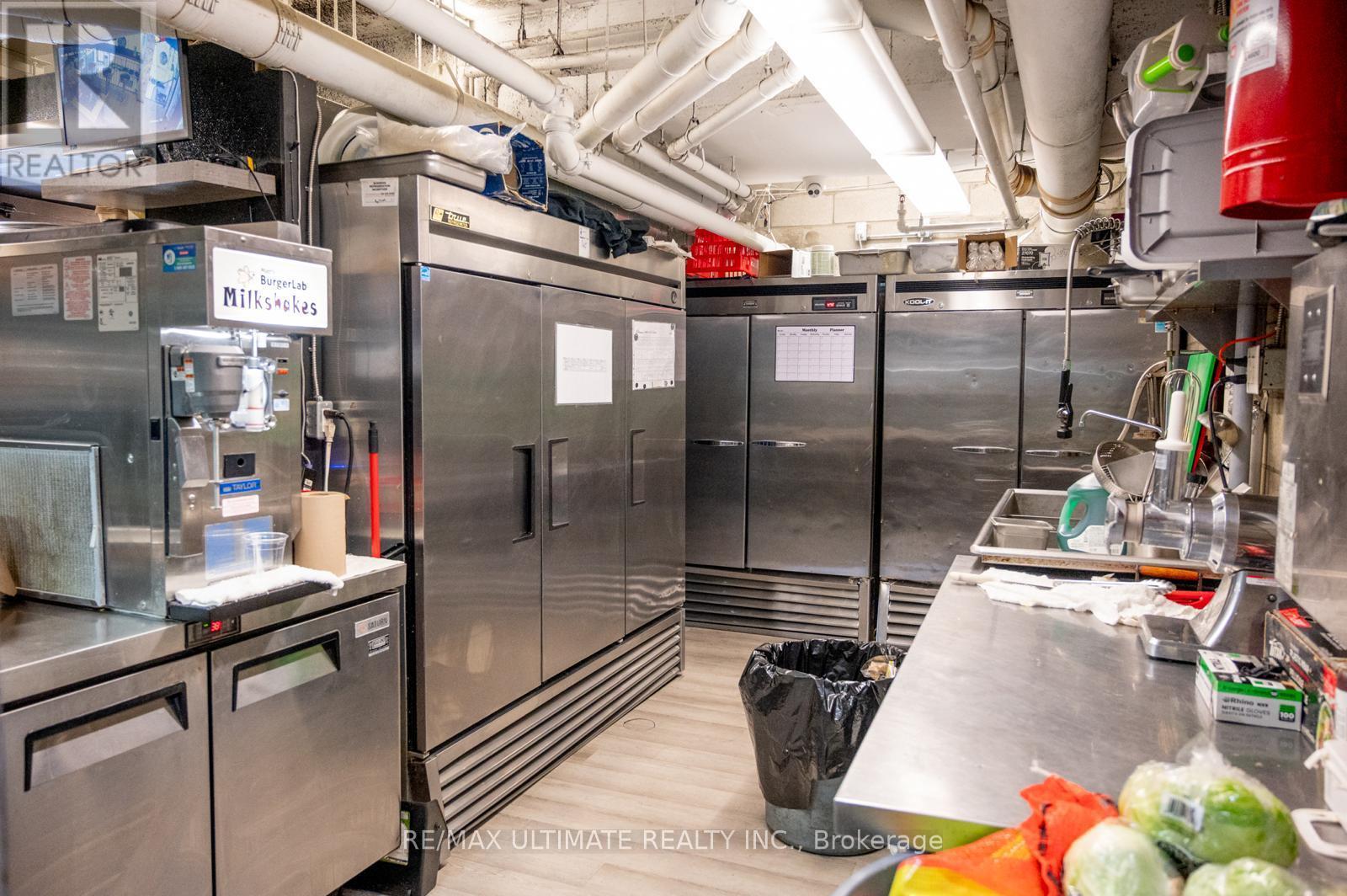 1205 Queen Street W, Toronto, Ontario M6K 0B9 - Photo 32 - W12923404