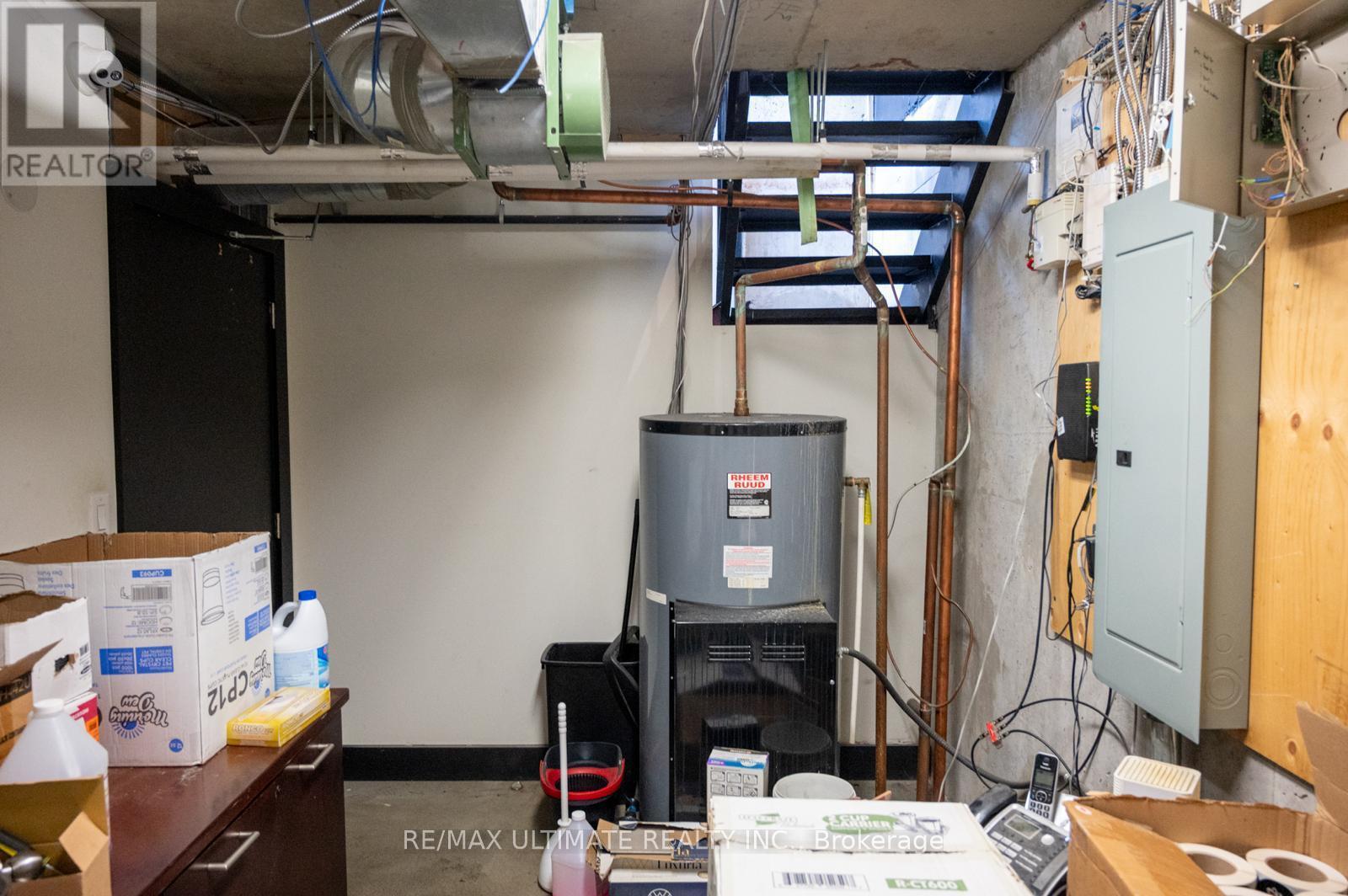 1205 Queen Street W, Toronto, Ontario M6K 0B9 - Photo 40 - W12923404