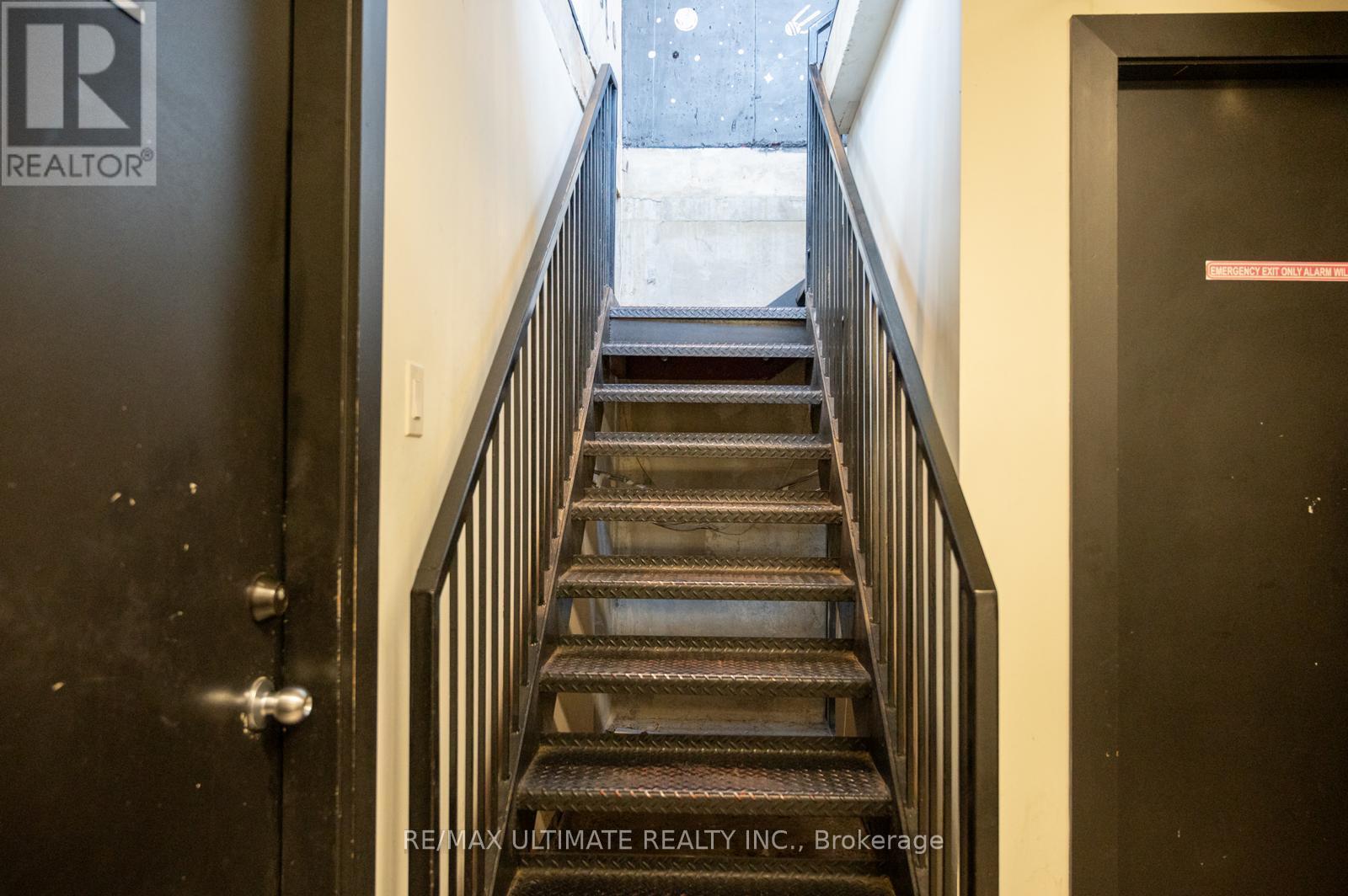 1205 Queen Street W, Toronto, Ontario M6K 0B9 - Photo 49 - W12923404