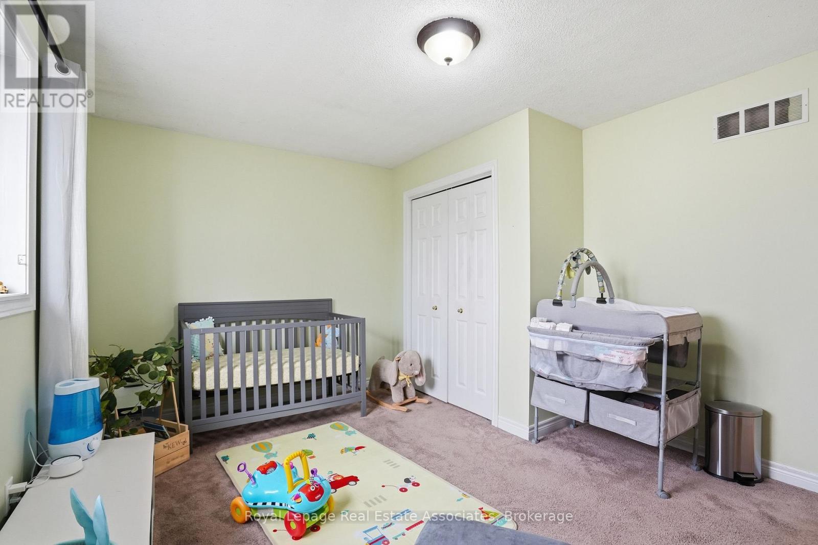 486 Delaney Court, Burlington, Ontario  L7L 5T7 - Photo 34 - W12923430