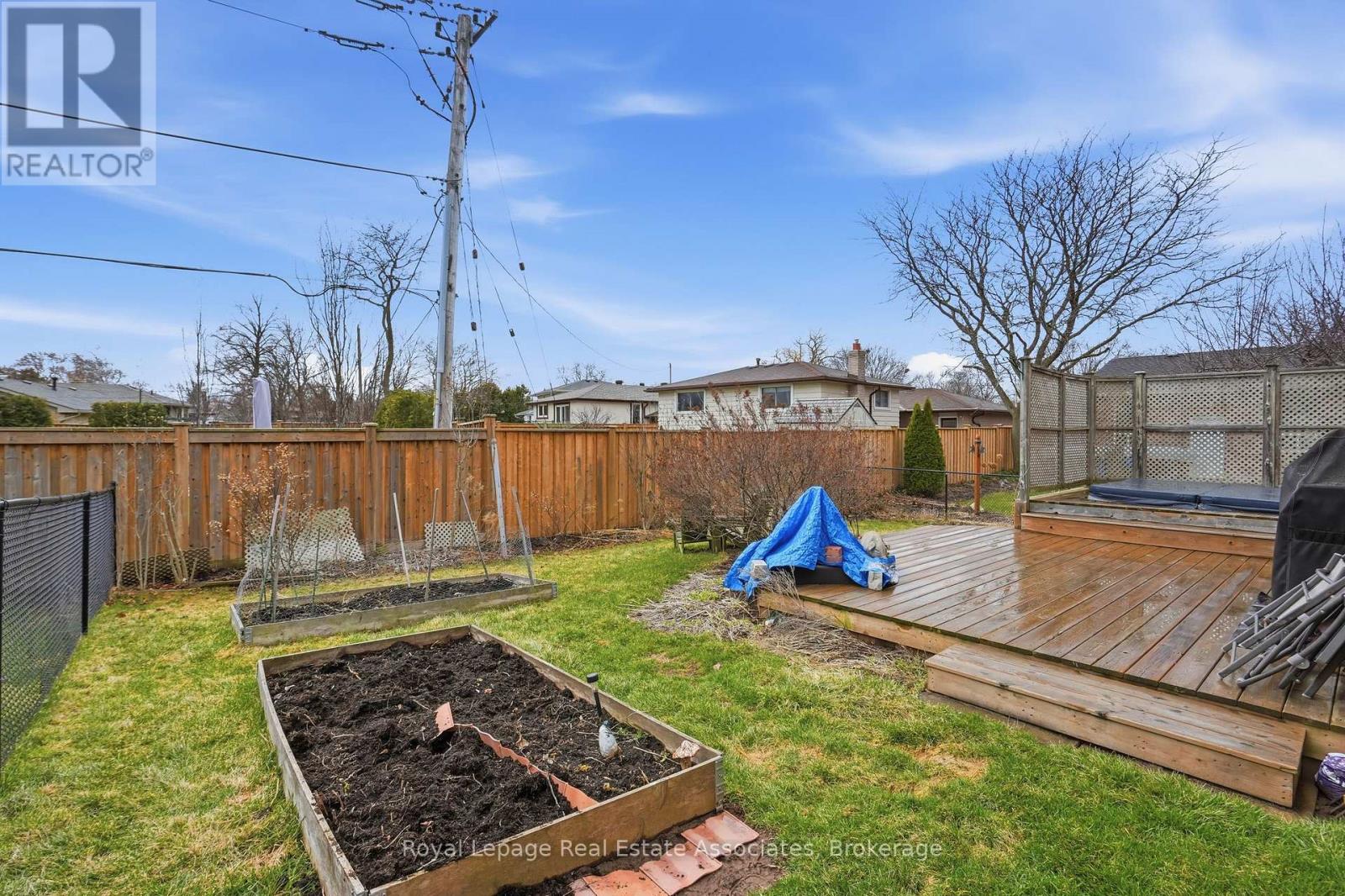 486 Delaney Court, Burlington, Ontario  L7L 5T7 - Photo 46 - W12923430