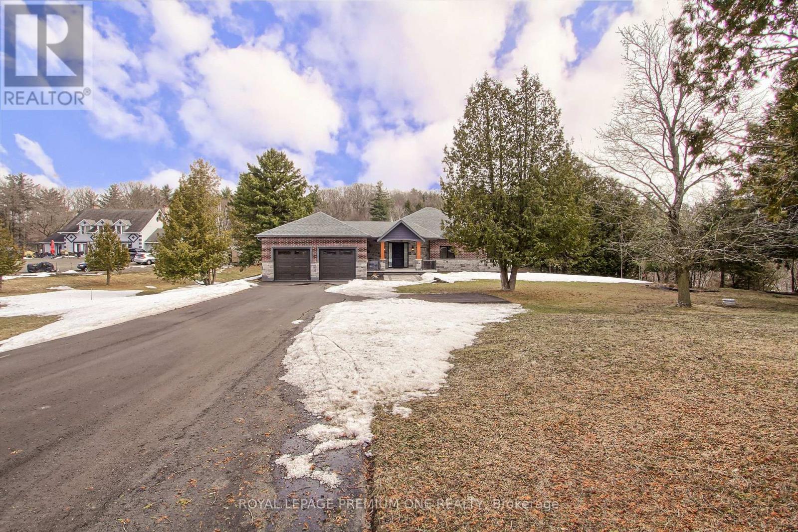 211 PINE AVENUE, Caledon, Ontario