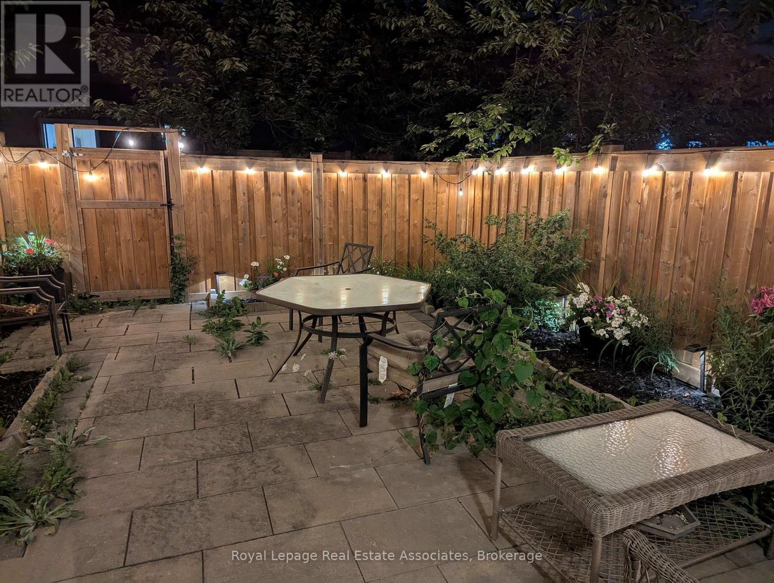 27 - 819 Village Green Boulevard, Mississauga, Ontario  L5E 3H7 - Photo 34 - W12923456