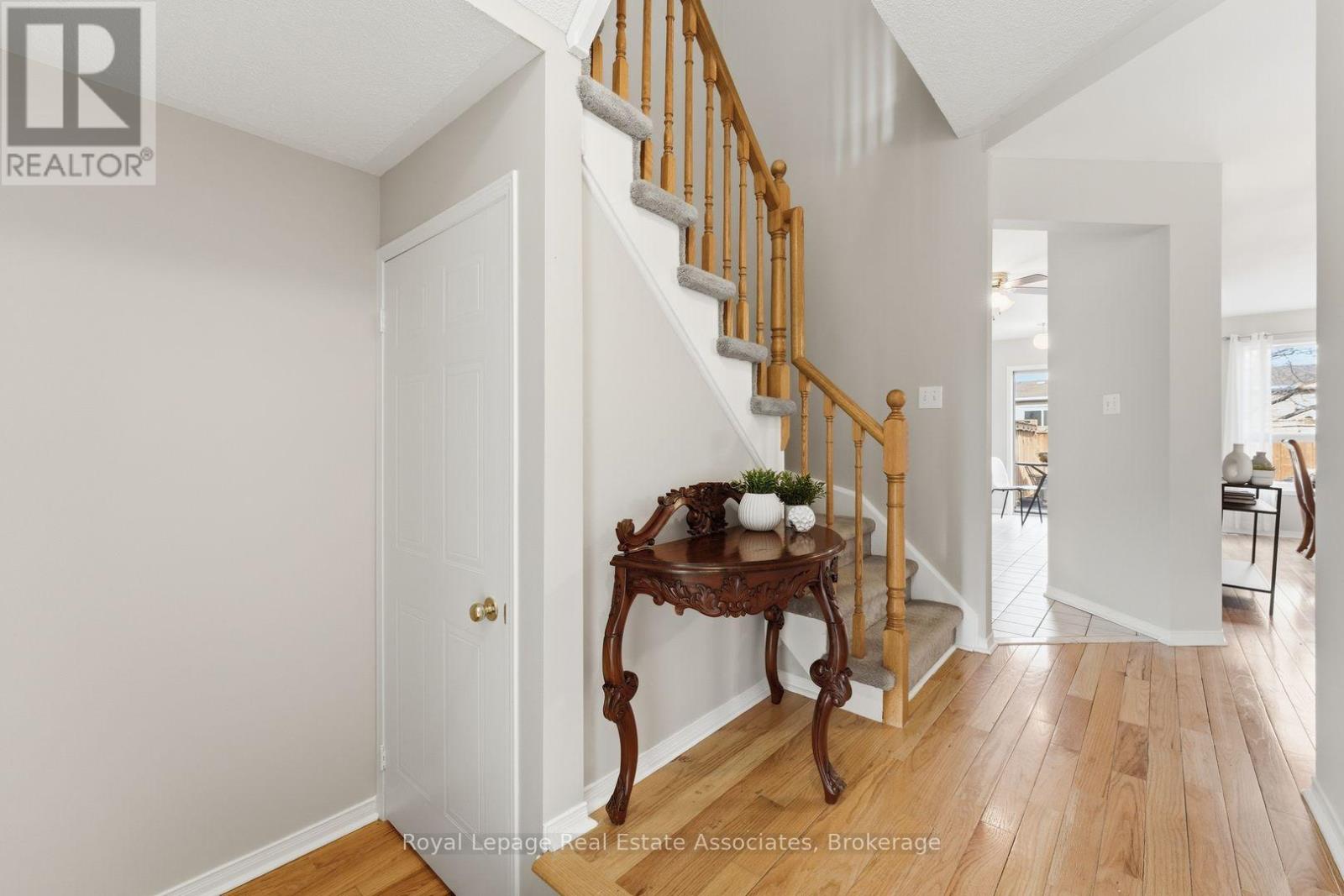 27 - 819 Village Green Boulevard, Mississauga, Ontario  L5E 3H7 - Photo 7 - W12923456