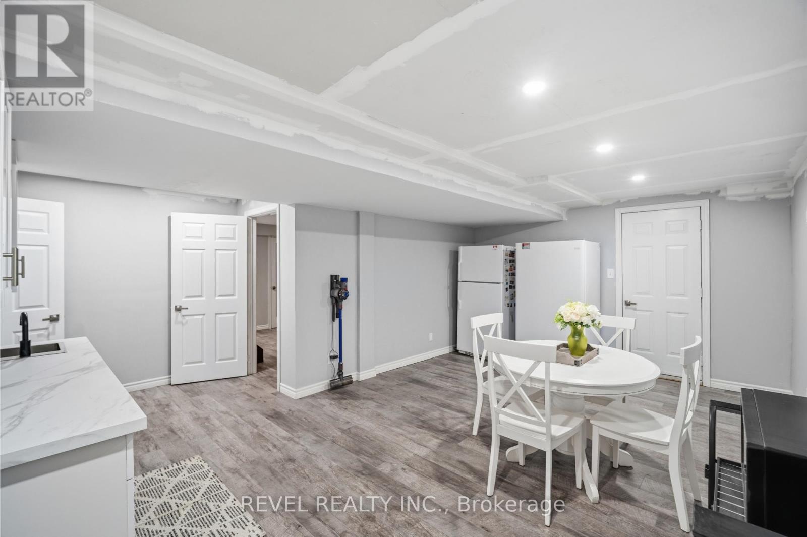 2255 Mohawk Trail, Milton, Ontario  L0P 1B0 - Photo 37 - W12923462