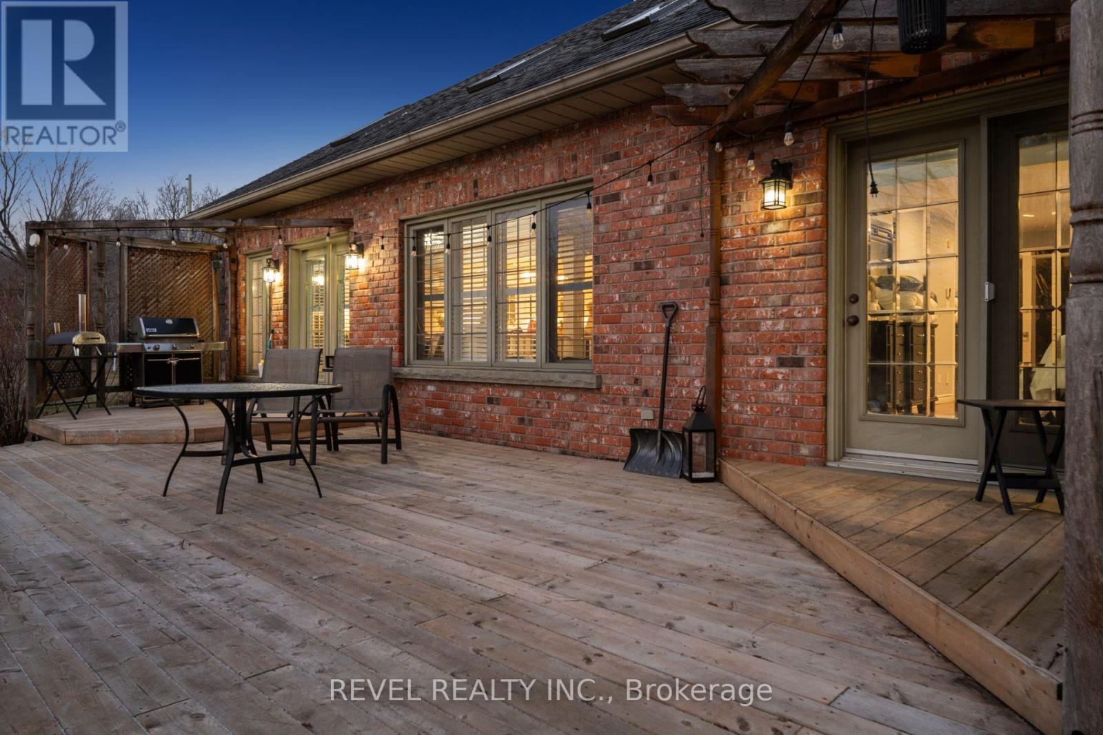 2255 Mohawk Trail, Milton, Ontario  L0P 1B0 - Photo 41 - W12923462