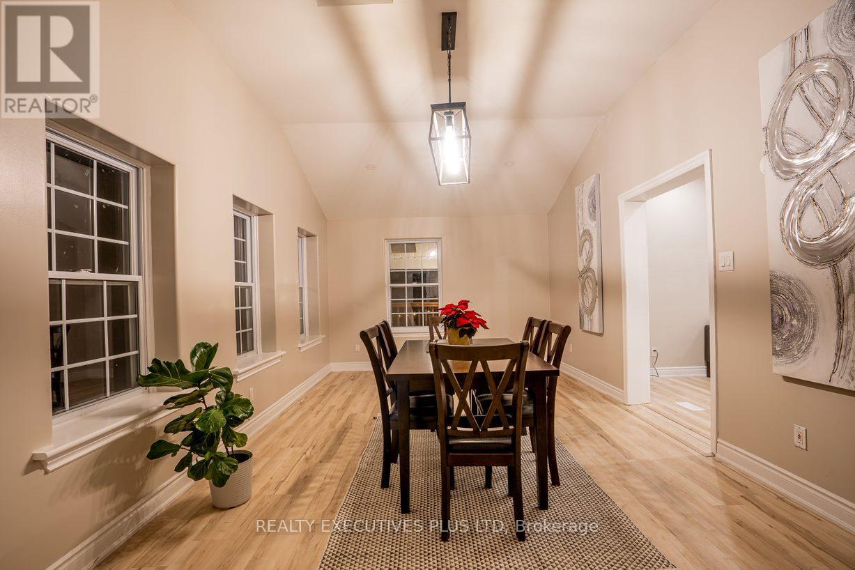 2300 Olde Base Line Road, Caledon, Ontario  L7C 0J3 - Photo 4 - W12923470