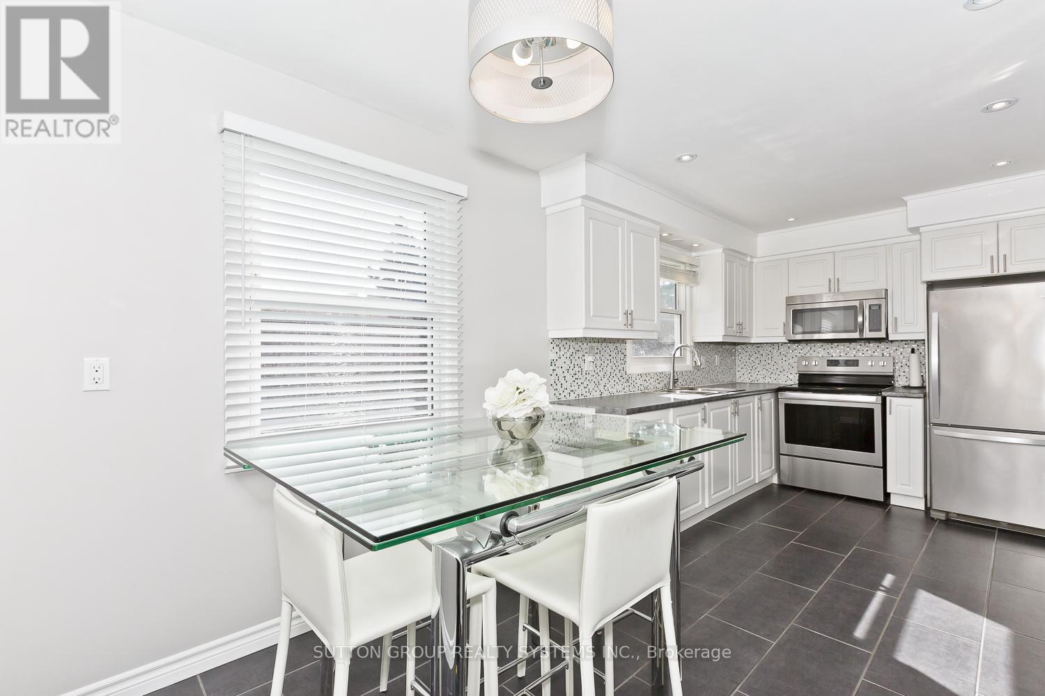 30 - 5878 Montevideo Road, Mississauga, Ontario L5N 2V5 - Photo 7 - W12923474