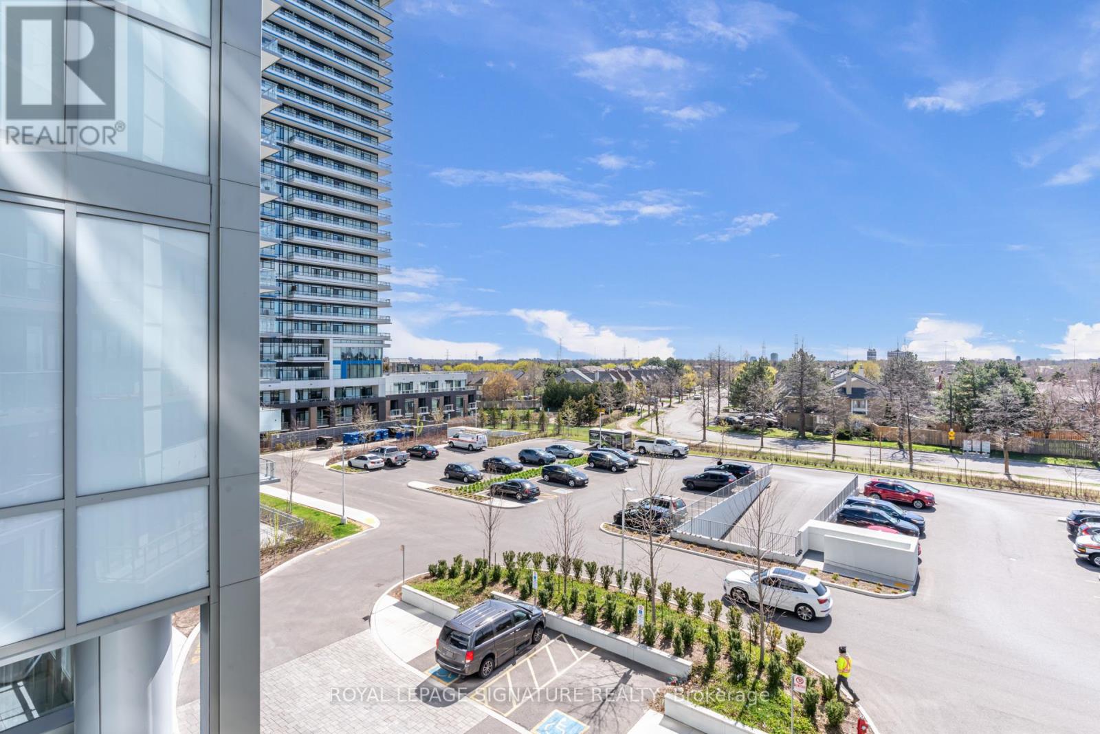 405b - 4655 Metcalfe Avenue, Mississauga, Ontario  L5M 0Z7 - Photo 13 - W12923480