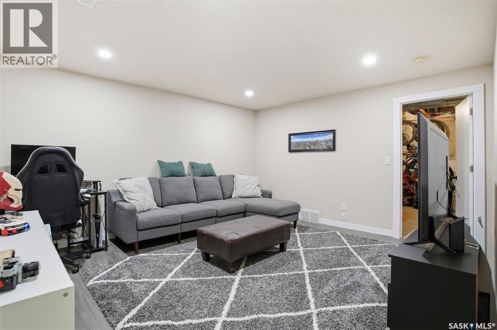 228 670 Kenderdine Road, Saskatoon, Saskatchewan  S7N 4W4 - Photo 15 - SK031333