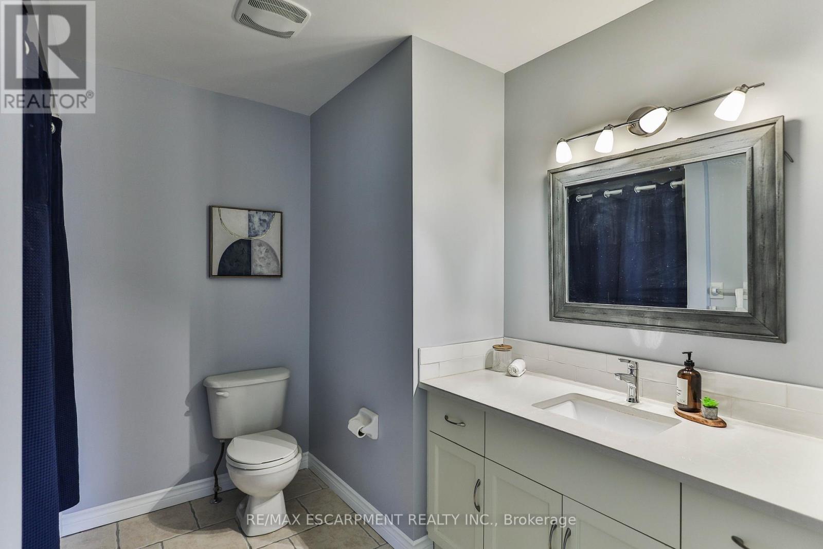 98 Thomas Avenue, Brantford, Ontario  N3S 7V4 - Photo 27 - X12923338