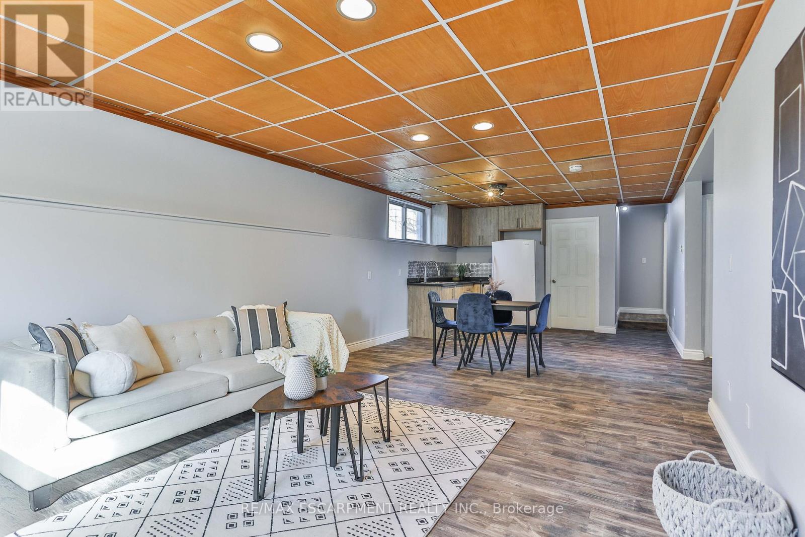 98 Thomas Avenue, Brantford, Ontario  N3S 7V4 - Photo 35 - X12923338