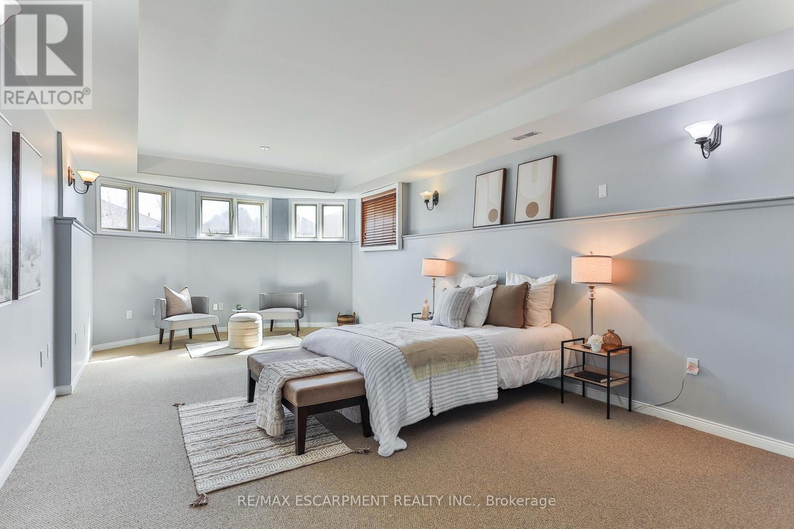 98 Thomas Avenue, Brantford, Ontario  N3S 7V4 - Photo 37 - X12923338