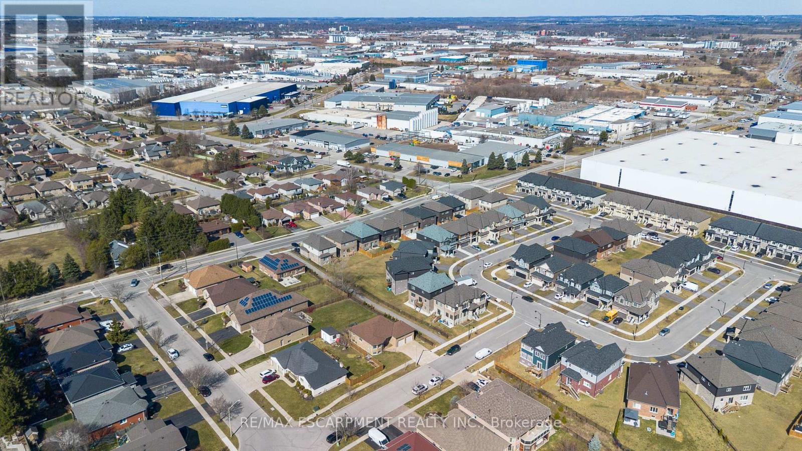 98 Thomas Avenue, Brantford, Ontario  N3S 7V4 - Photo 47 - X12923338