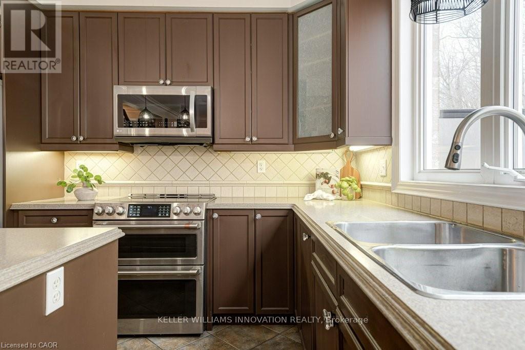 111 Glazebrook Crescent, Cambridge, Ontario  N1T 2H8 - Photo 18 - X12923364