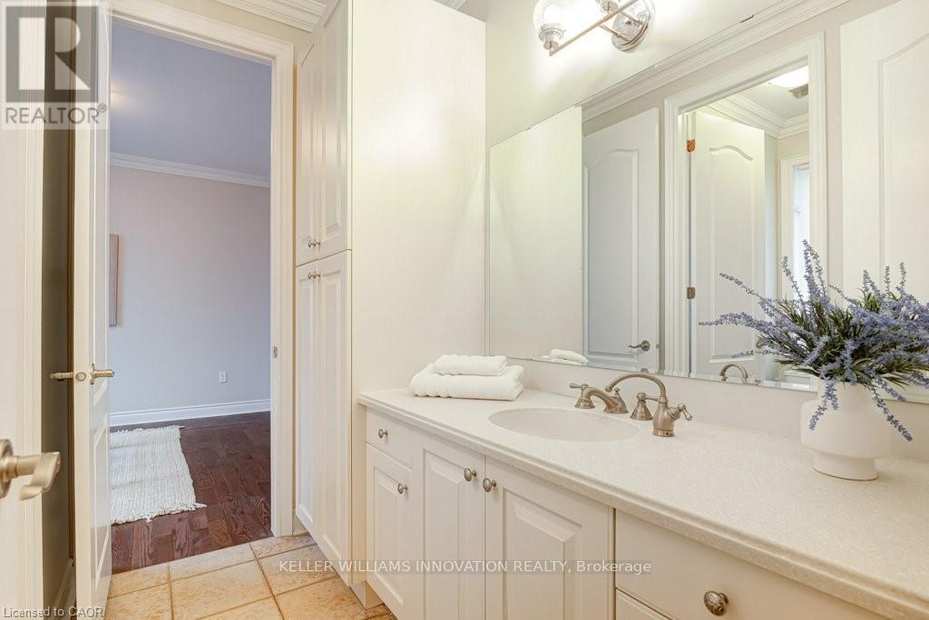 111 Glazebrook Crescent, Cambridge, Ontario  N1T 2H8 - Photo 33 - X12923364