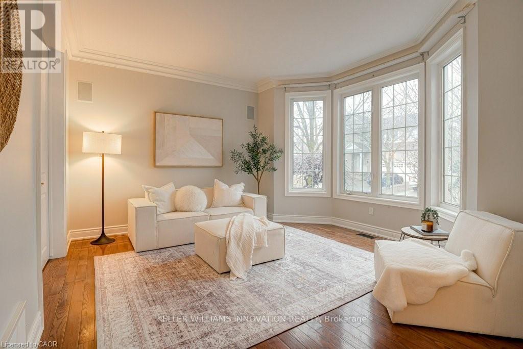 111 Glazebrook Crescent, Cambridge, Ontario  N1T 2H8 - Photo 4 - X12923364