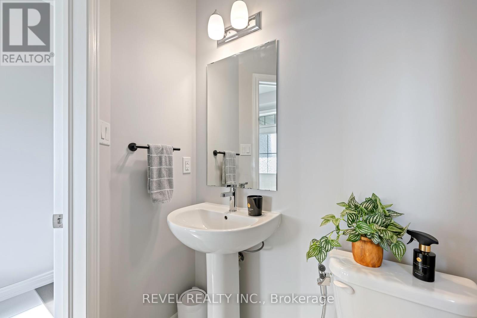 693 Mcmullen Street, Shelburne, Ontario  L9V 3X4 - Photo 5 - X12923410