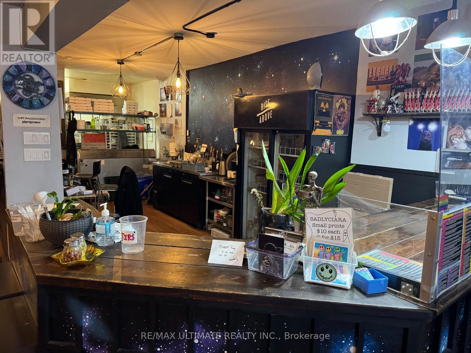 274 James Street N, Hamilton, Ontario L8R 2L3 - Photo 3 - X12923460