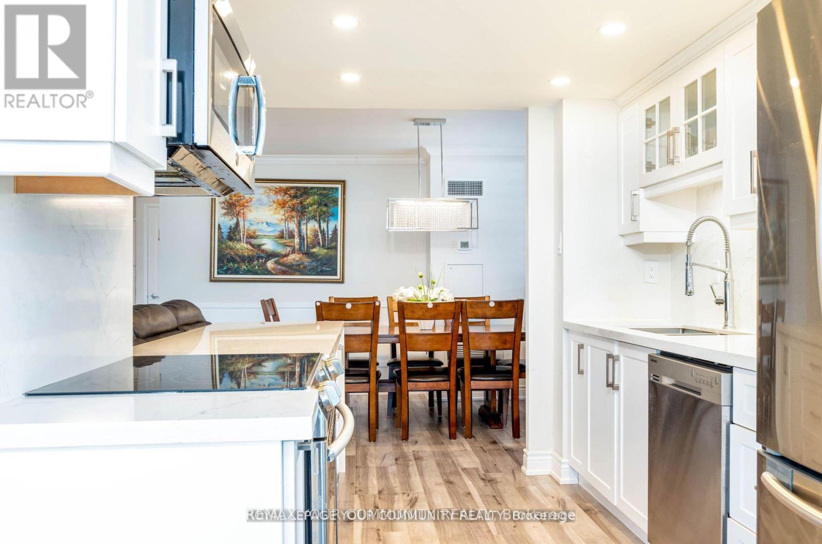 1601 - 7601 Bathurst Street, Vaughan, Ontario  L4J 4H5 - Photo 5 - N12922962