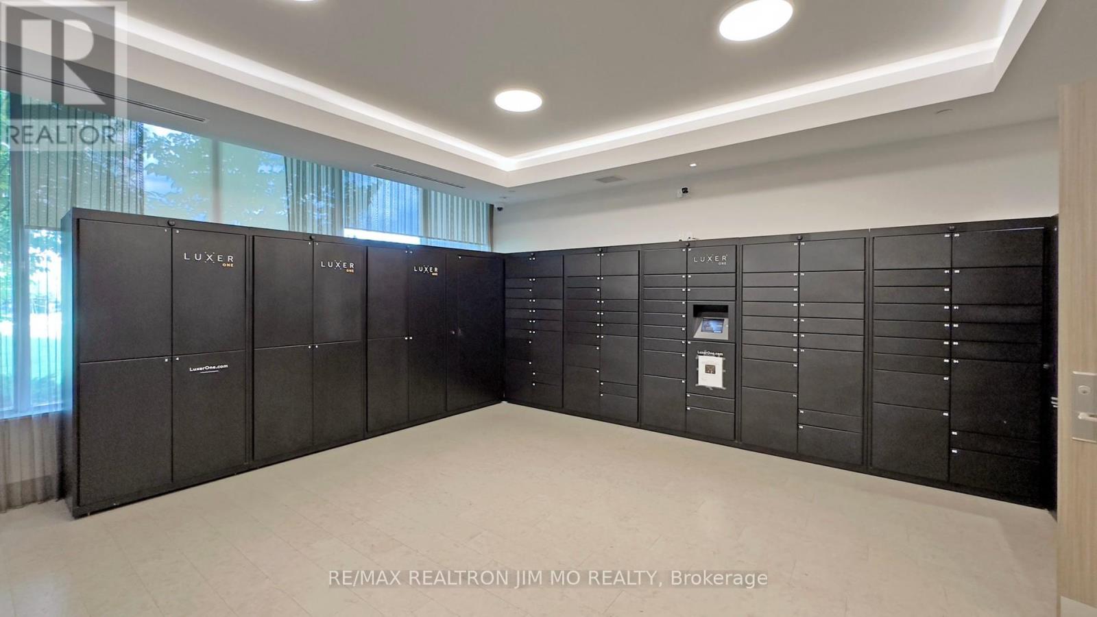 730 - 25 Water Walk Drive, Markham, Ontario  L6G 0G3 - Photo 8 - N12922294