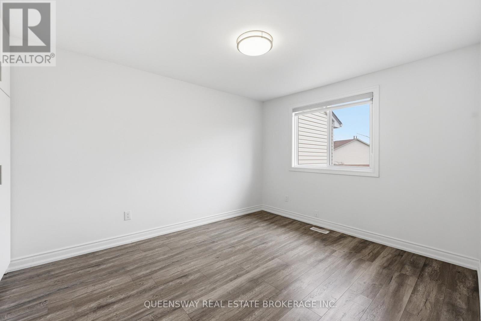 1 - 4196 Longmoor Drive, Burlington, Ontario  L7L 5E3 - Photo 22 - W12916884