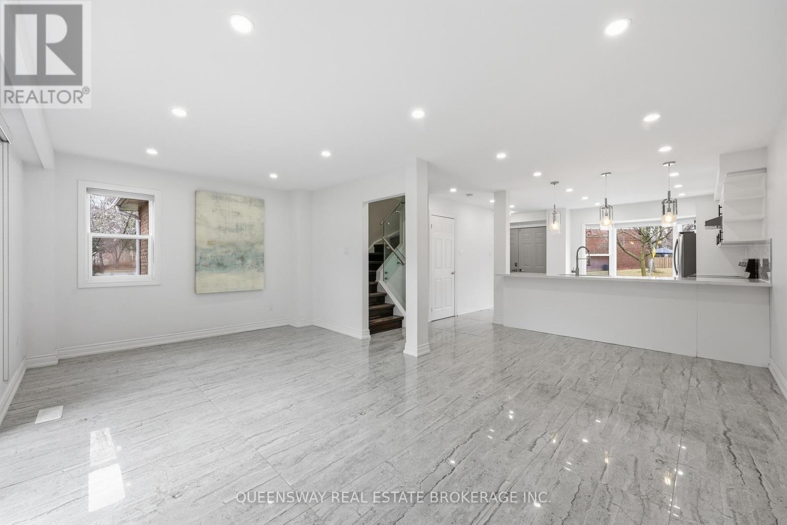 1 - 4196 Longmoor Drive, Burlington, Ontario  L7L 5E3 - Photo 6 - W12916884