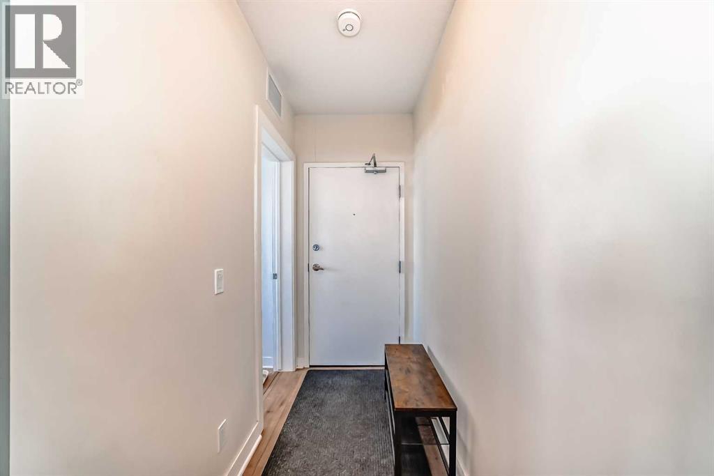 412, 10 Brentwood Common Nw, Calgary, Alberta  t2l 2l6 - Photo 5 - A2291877