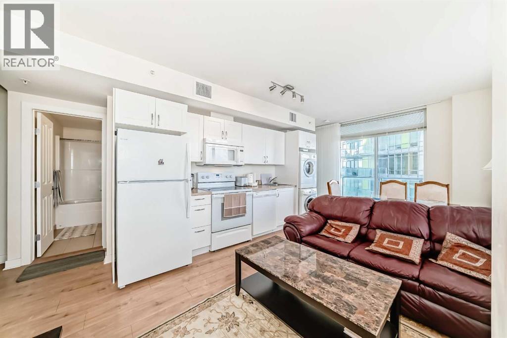 412, 10 Brentwood Common Nw, Calgary, Alberta  t2l 2l6 - Photo 8 - A2291877