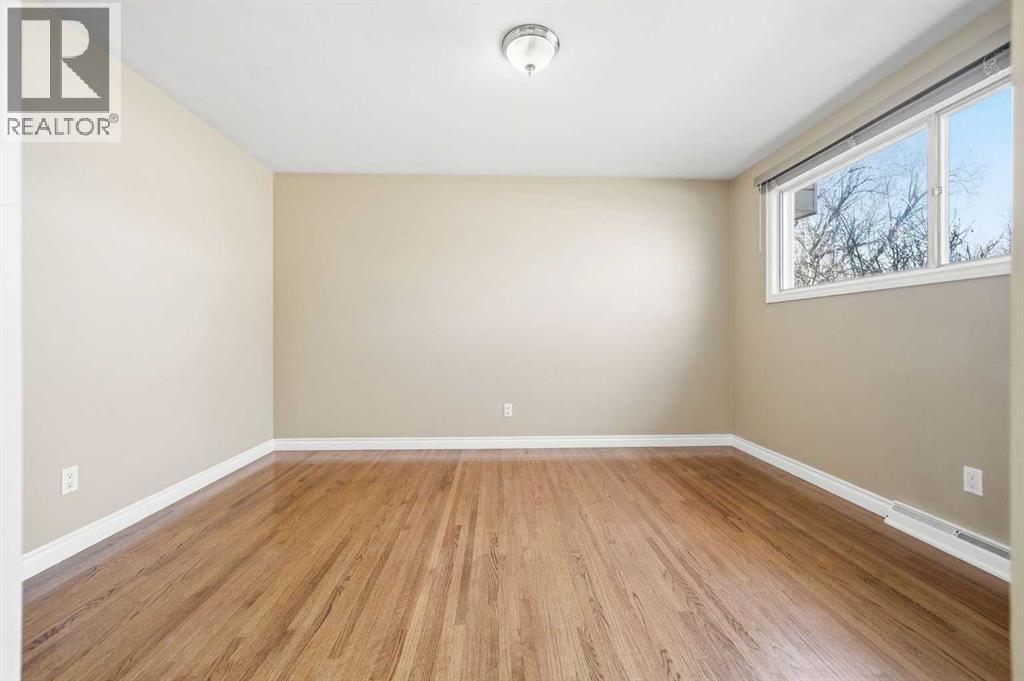 1447 Northmount Drive NW, Calgary, Alberta  T2L 0G7 - Photo 13 - A2295699