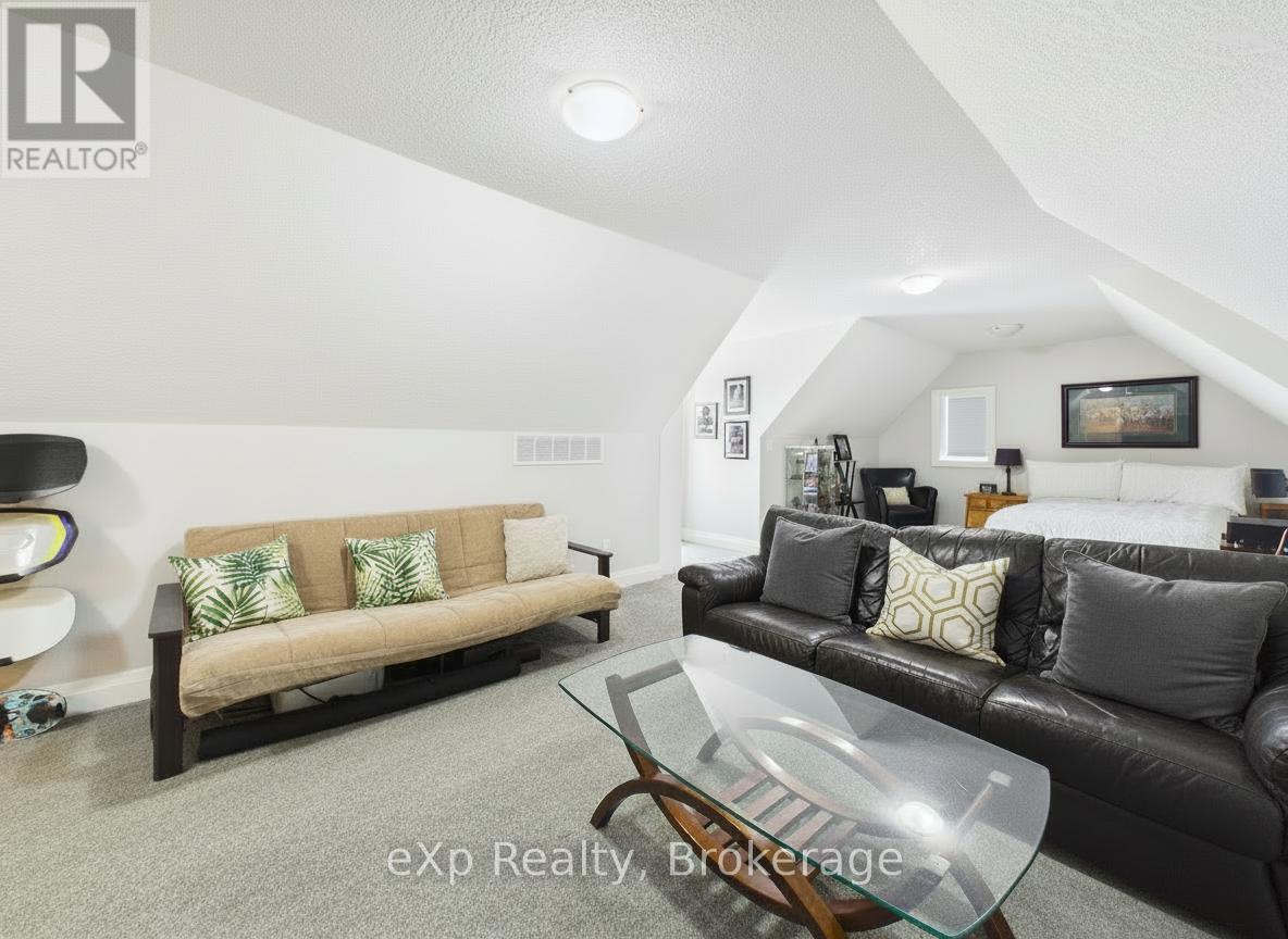 561 Louisa Street, Saugeen Shores, Ontario  N0H 2L0 - Photo 20 - X12918516