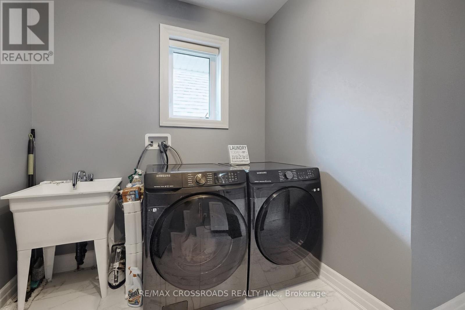 9 Kingknoll Crescent, Georgina, Ontario  L4P 0H6 - Photo 32 - N12919736