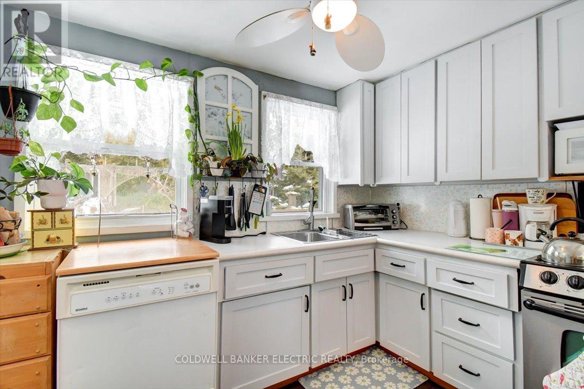 6 Leisure Lane, Kawartha Lakes, Ontario  K9V 4R1 - Photo 14 - X12918594