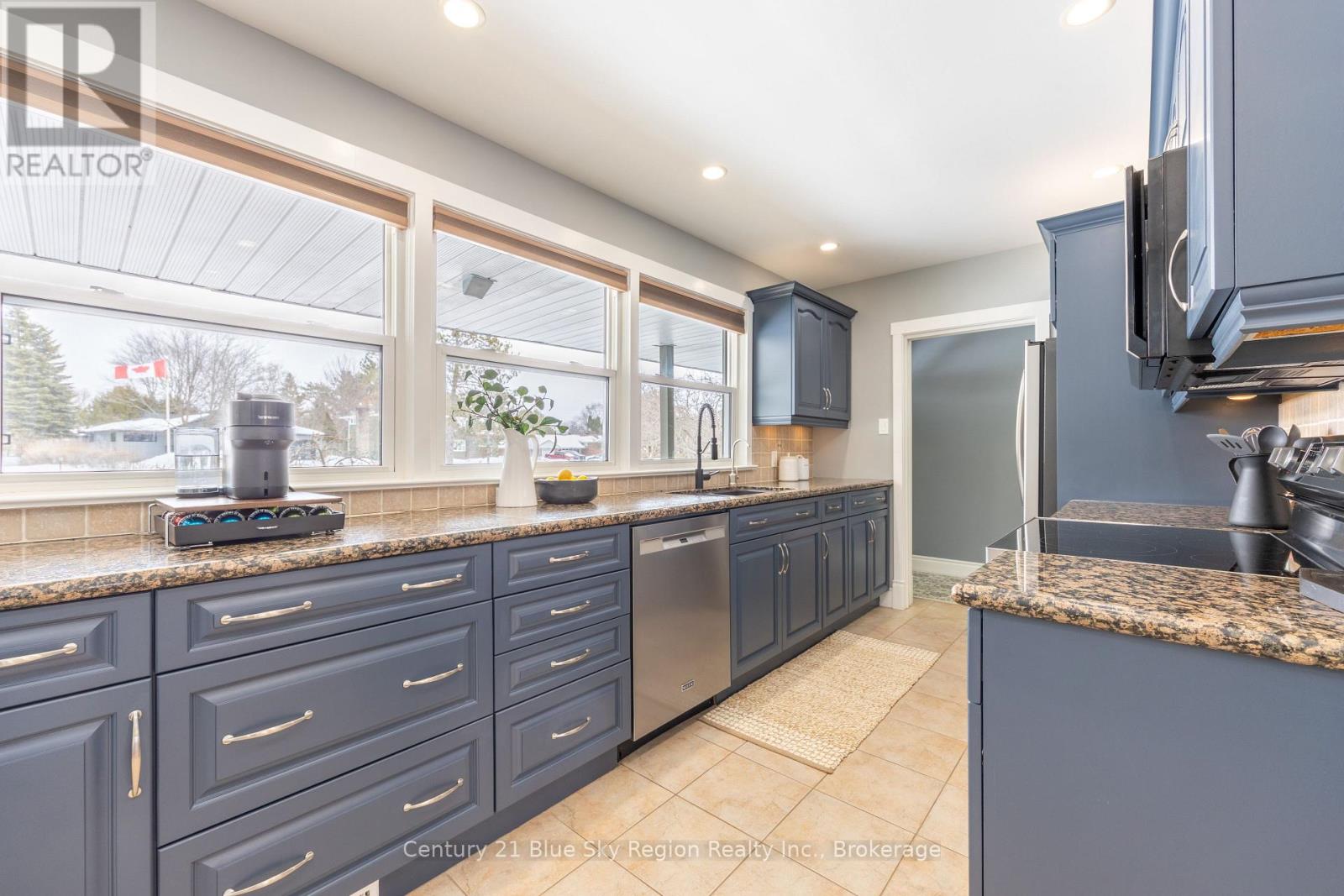 652 Baywood Road, North Bay, Ontario  P1B 4T1 - Photo 11 - X12923650