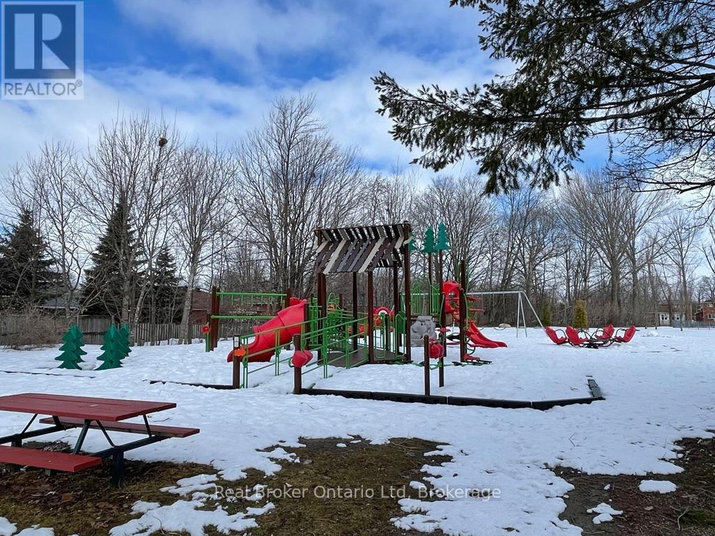 150 Woodland Drive, Midland, Ontario  L4R 4E3 - Photo 21 - S12923720