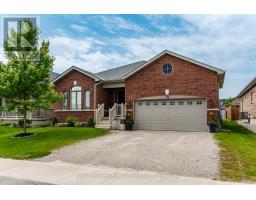 32 HATTON DRIVE, Penetanguishene, Ontario