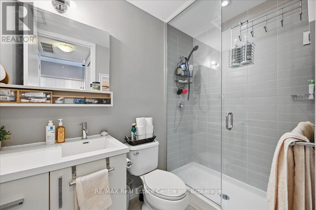 420 - 457 Plains Road E, Burlington, Ontario  L7T 0B8 - Photo 17 - W12923654