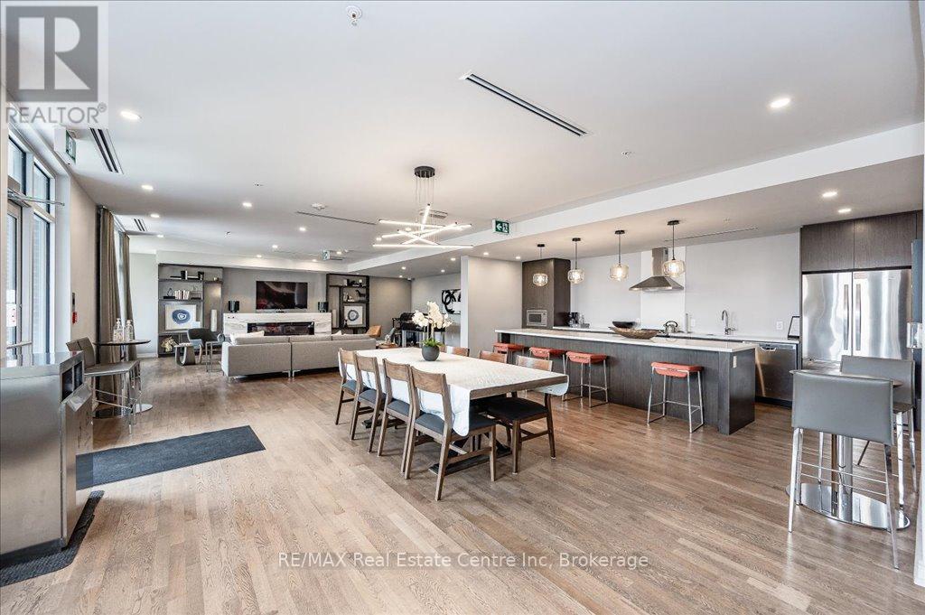 420 - 457 Plains Road E, Burlington, Ontario  L7T 0B8 - Photo 21 - W12923654