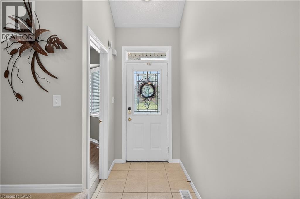 212 Stonehenge Drive Unit# 24, Ancaster, Ontario  L9K 1N5 - Photo 3 - 40814727