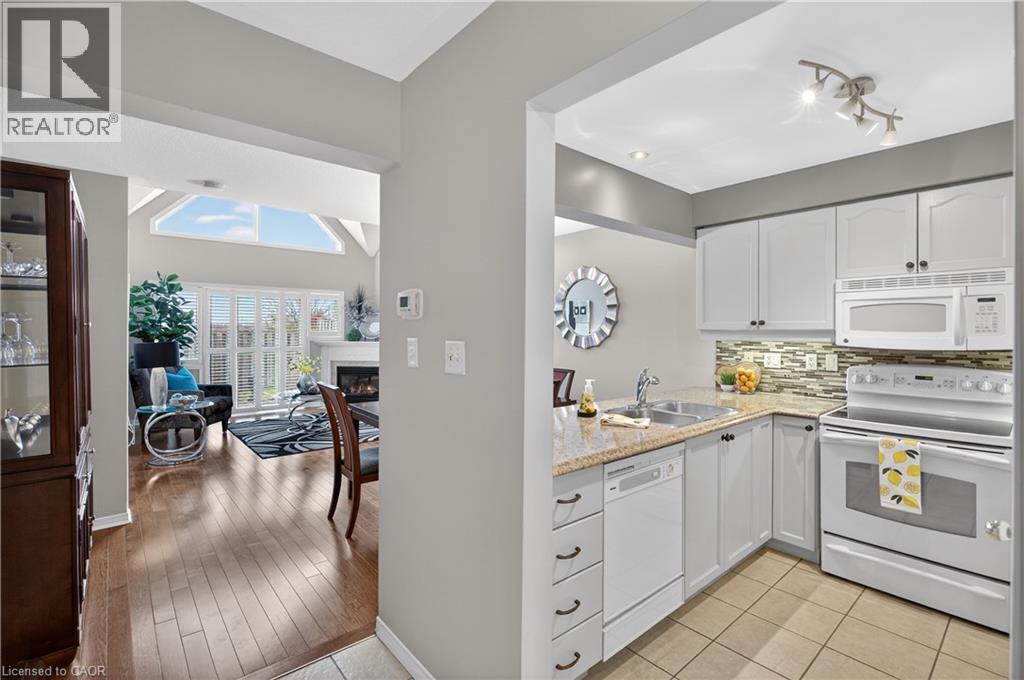 212 Stonehenge Drive Unit# 24, Ancaster, Ontario  L9K 1N5 - Photo 6 - 40814727