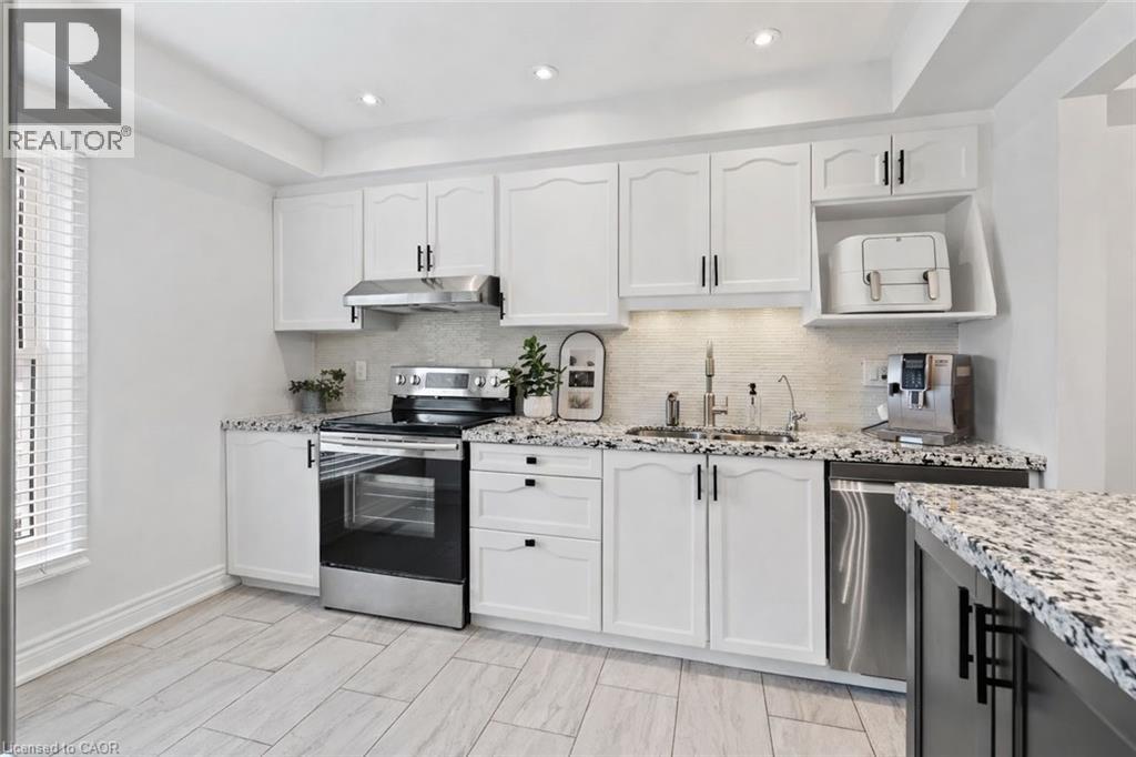 2685 Los Palmas Court, Mississauga, Ontario  L5N 2G6 - Photo 8 - 40814664