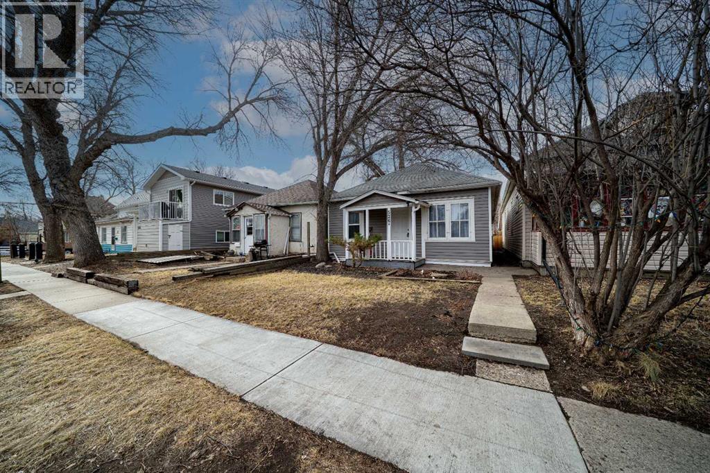 526b Princess Avenue Se, Medicine Hat, Alberta  T1A 3C2 - Photo 3 - A2292190